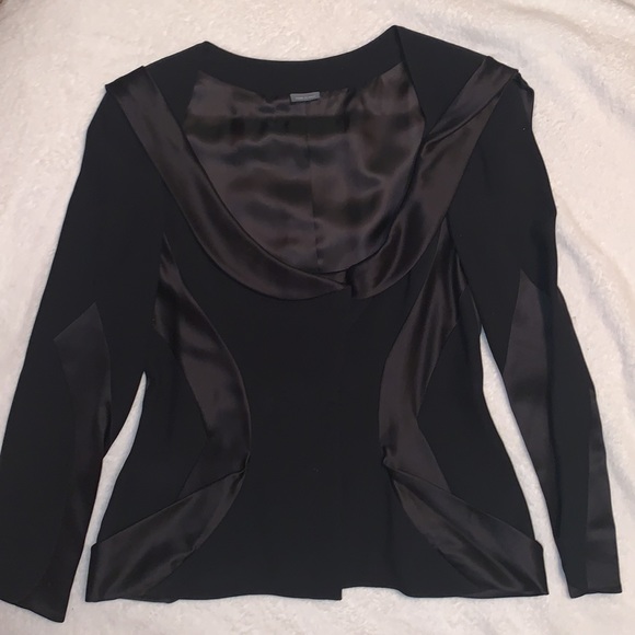 Alexader McQuee Silk Suit - Picture 6 of 16